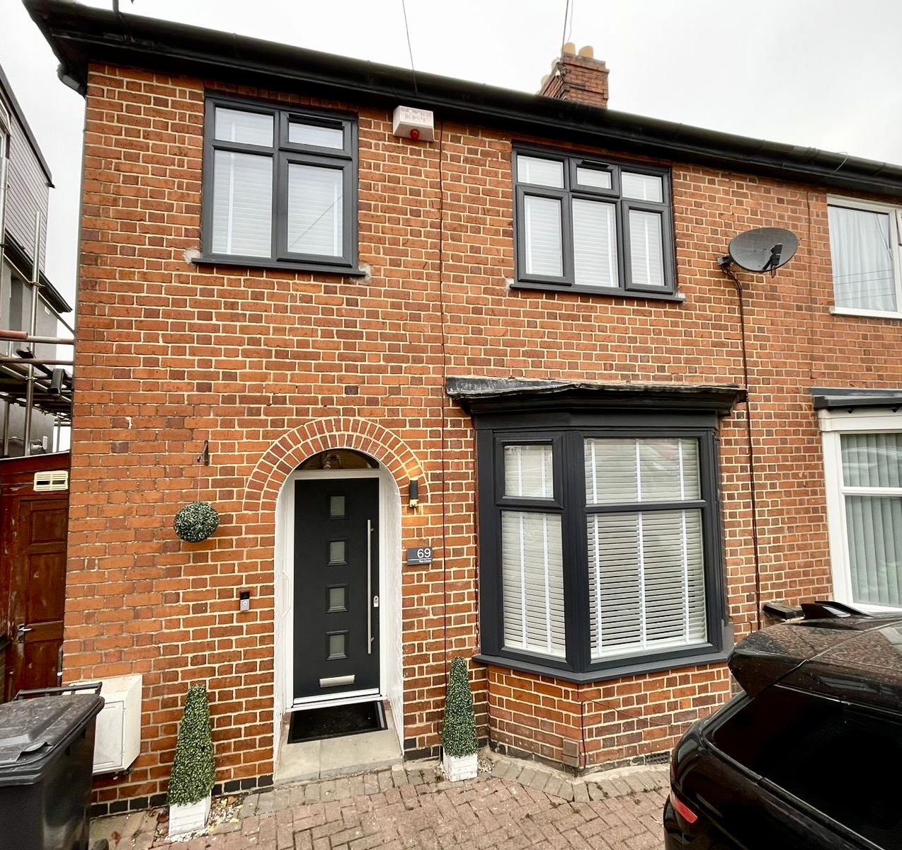 Full house window replacement in anthracite grey